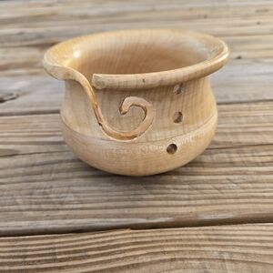 KnitPicks carved wooden bowl, medium size yarn bowl wood yarn bowl